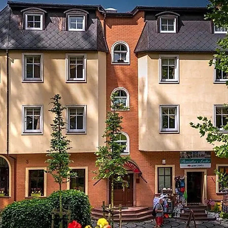 Alexander Bed and breakfast 3*